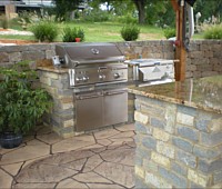 Outdoor Kitchens and Fireplaces